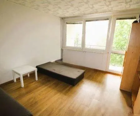 3-bedroom Airport & Stadion